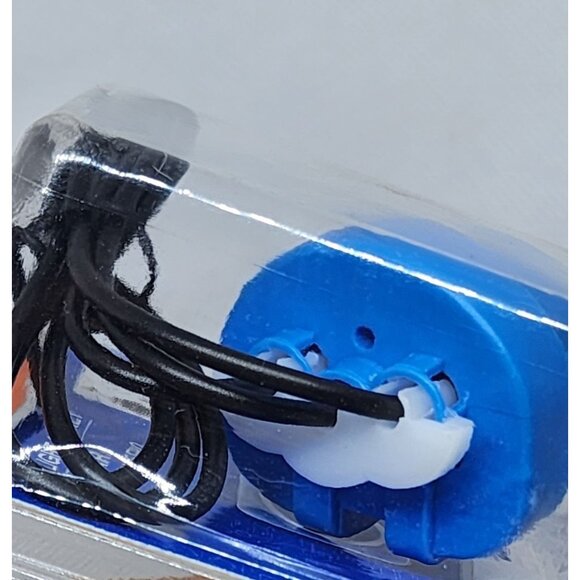 Adv Universal Headlight Socket Harness By Dorman 85811 9004/9007 Blue & Black - Picture 4 of 10